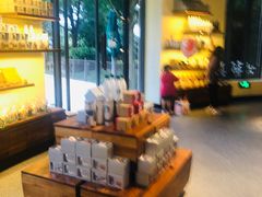 零售区-星巴克(迪士尼小镇店)