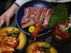 -山川小町·极番烧肉(新地假日广场店)
