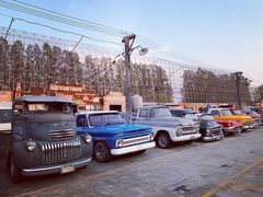 -席娜卡琳火车铁道夜市