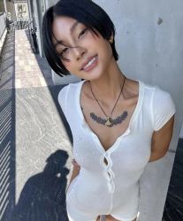 -丝语萱形象