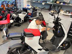 -五羊本田电动上海浦东店