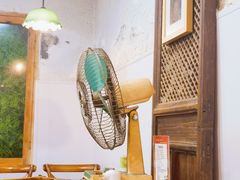 -猫爷的腔调·黔小馆(交大医学住宅区店)