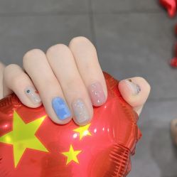 -花岐款式专研健康美甲沙龙