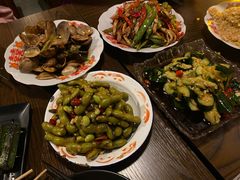 -人间半杯·小酒馆创意菜(三里屯店)