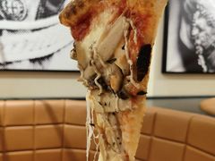 -城市大道红炉披萨烘焙坊