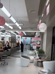 -Z.X HAIR SALON张新美业