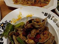 -喝丢一只鞋海鲜烧烤·海肠捞饭(市场店)