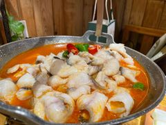 -老滇山寨•云南特色菜•地方菜•民族风情歌舞表演(金碧店)