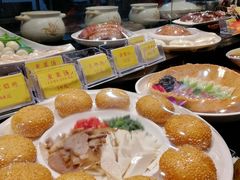 -万重锦·人文川菜馆(骡马市店)