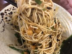 -八一路好吃街(雨田商务大厦店)