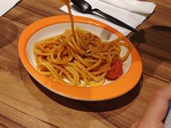 -必胜客(WOW中心城店)