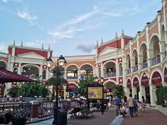 -佛罗伦萨小镇广佛名品奥特莱斯(疏港路店)