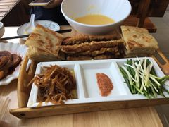 -闻道食府烙饼卷带鱼(原车耳营店原大觉寺店)