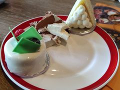 -咖啡苑自助餐厅·中国大饭店