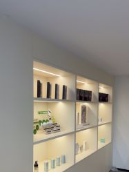 -JNK皮肤管理中心