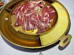 双层肥牛-猪啊牛呀羊啊铜盘烤肉(正大广场店)