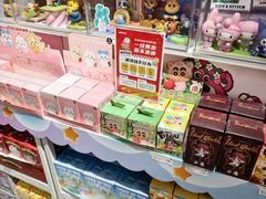 -名创优品(山东青岛华润万象城店)