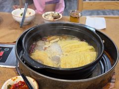 -濠轩阁特色生蚝火锅(水湾路店)