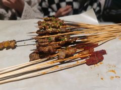 烤掌中宝-何师烧烤Pro ·江湖川菜·小龙虾·精酿(太古里旗舰店)
