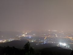 -鬼笑石后山停车场