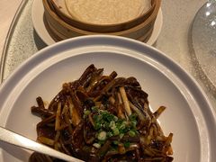 本帮响油鳝丝配饼-上海小南国(国会店)