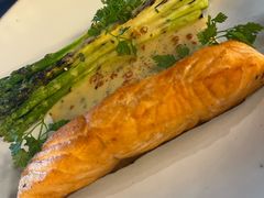 -LESCEDARS Brasserie Bistro香柏树