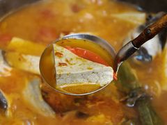 毛辣果酸汤鱼-Ameigo梅果·云贵川bistro(长宁来福士店)