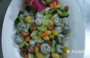 Dragon Fruit Stir-fried Pork Neck