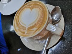 -上海滴水湖皇冠假日酒店