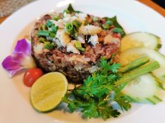 -Chom Cafe and Restaurant