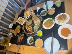 -明何记涮牛肚(品牌首店隋唐植物园南门古城路店)