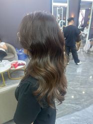 -藤野造型烫染·漂发