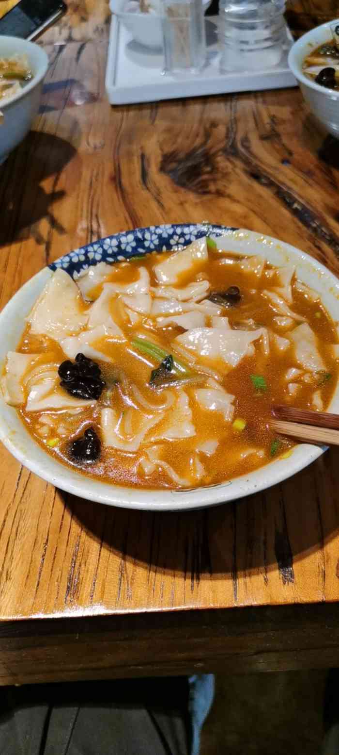 孔氏河沿面片-"朋友推荐的羊肉面片,晚上路过附近刚好不知.