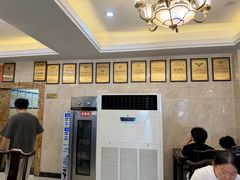 -方中山胡辣汤(顺河路店)