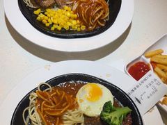 -汤姆家的牛排意面披萨(融创茂店)