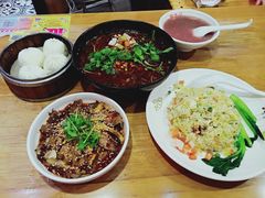 -蓉李记成都名小吃(宜昌伍家岗万达店)