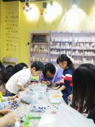 -泥娃娃DIY陶吧(易生活购物公园店)