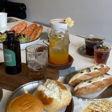 他家还有很多好吃的面包售卖