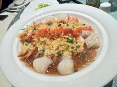 -新天明砂锅鱼头煲