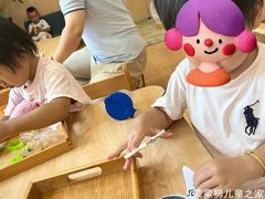 -蒙蒙狮蒙台梭利儿童之家