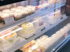 -红宝石·鲜奶小方·海派西点房(四平店)