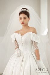 -艾米丽婚纱礼服