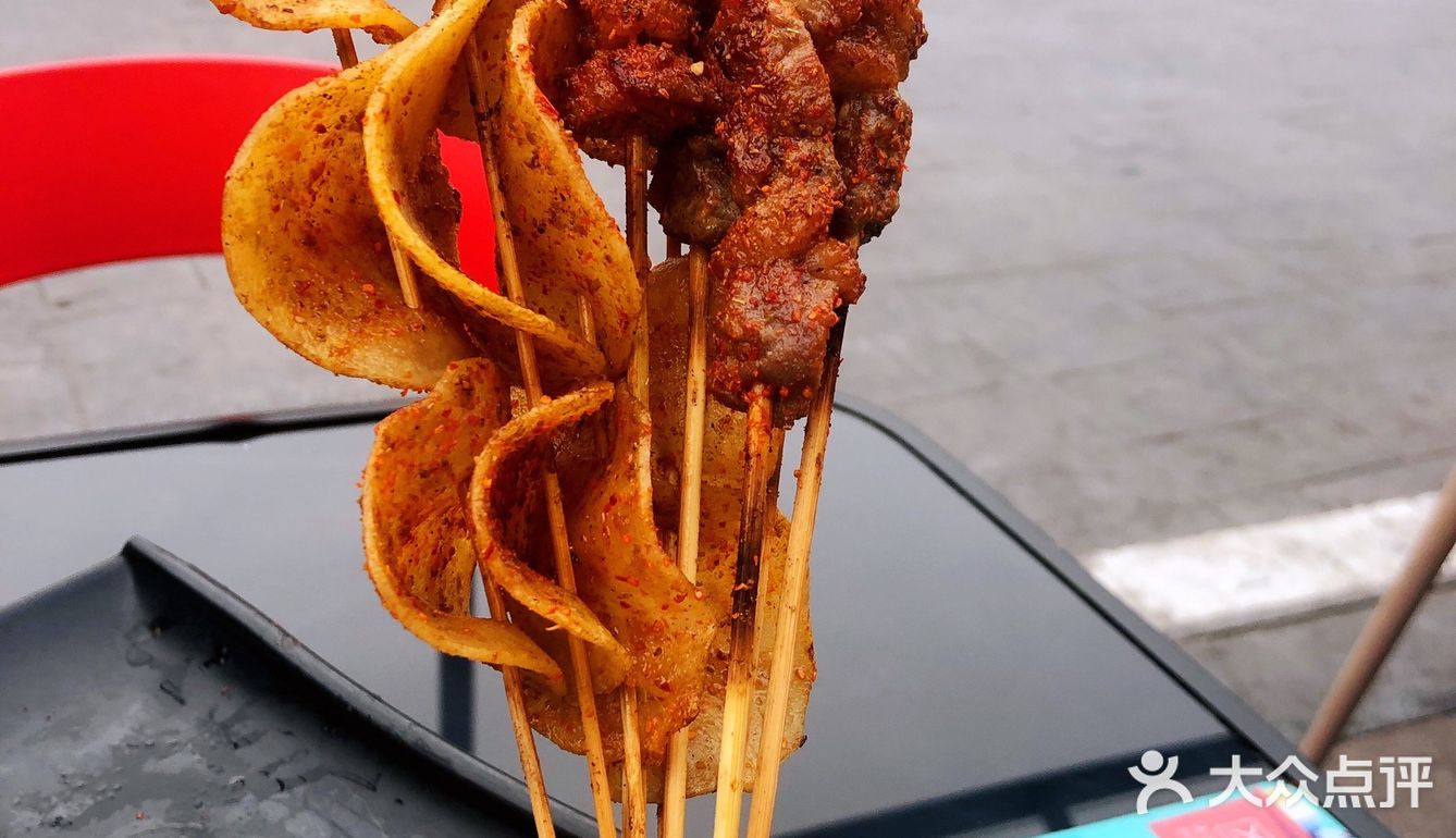 吃夜宵好去处！龙虾🦞烤鱼🐟烧烤这里都有‼️