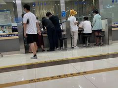 -房地产交易中心-停车场