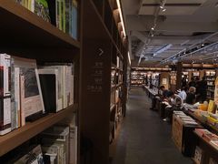 -茑屋书店(天目里店)