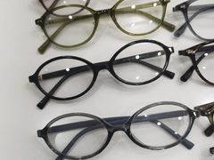 -GOOMI久米眼镜·蔡司·依视路·明月官方授权店(龙德紫金店)