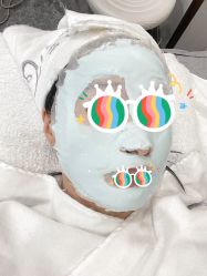 -苗方清颜专业祛痘·皮肤管理