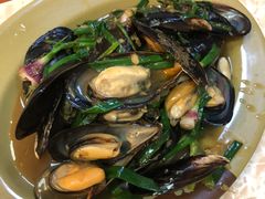 姜葱炒青口-贞姨美食·老字号海鲜大排档