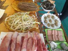 -何氏串串香火锅(翠亨店)
