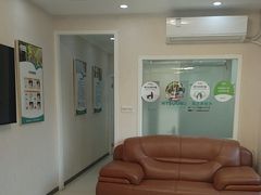 -海之声助听器 瑞士峰力直营中心(华麟大厦店)